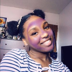 Meet your Posher, Raynelle